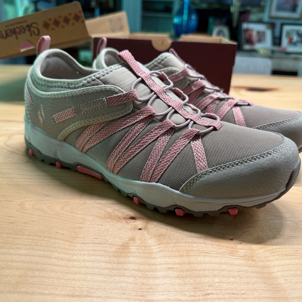 Skechers Women's Athletic Shoes in Pink and Tan